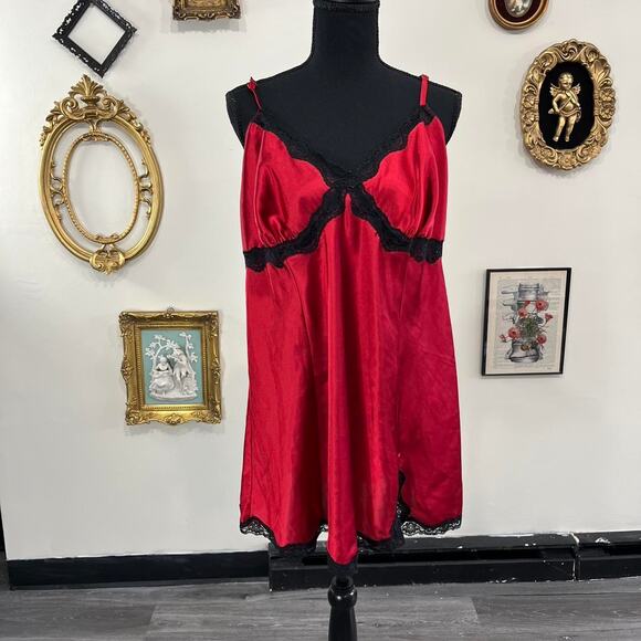 Vintage Y2K Red Satin Lace Slip Dress by Cacique size 14/16 - Picture 1 of 5